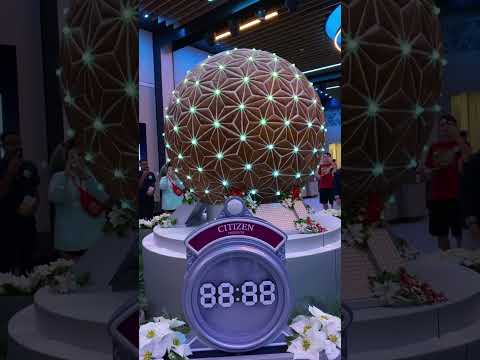 Epcot Gingerbread Spaceship Earth #epcot #gingerbread #disney #disneyworld #fyp #shorts #disneyland