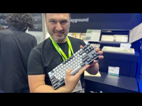 This is a $6000 Keyboard, and I WANT IT!