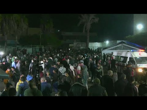 Ceasefire in Gaza: Crowds cheer to news of ceasefire [RAW]