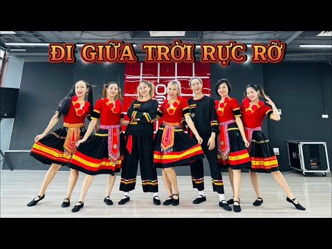 ĐI GIỮA TRỜI RỰC RỠ | Trang Ex Dance Fitness