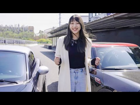 两台奇怪的Mini，混进了赛道……