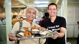 @MarkWiens Tries Brahmins' Coffee Bar Idli Vada, Vidyarthi Bhavan Masala Dosa! Bengaluru Food Tour