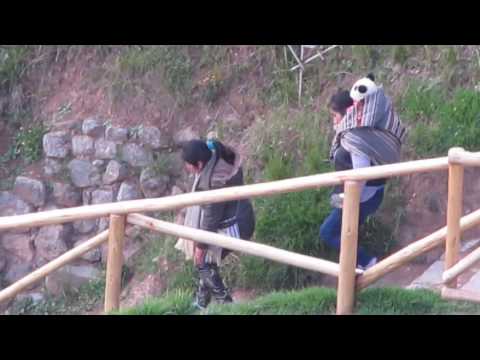 "Osito panda" en Huaca "Mesa Redonda" (Cuzco)