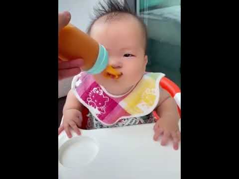 Baby Food Spoon Feeder.|Little Baby Town| #littlebabytown #baby #babyspoonfeeder