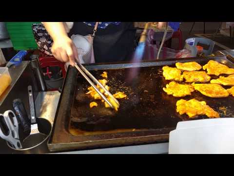 Taiwan Street Food: Blowtorch Roasted Chicken with Cheese in Taipei