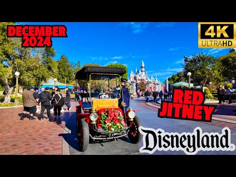 Disneyland Main Street Vehicle- Ride the Red Jitney during the Christmas Season at Disneyland! [4K]