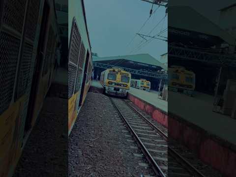 Mumbai Local Train Enters The ChurchGate Station #train #trainjourney #mumbai