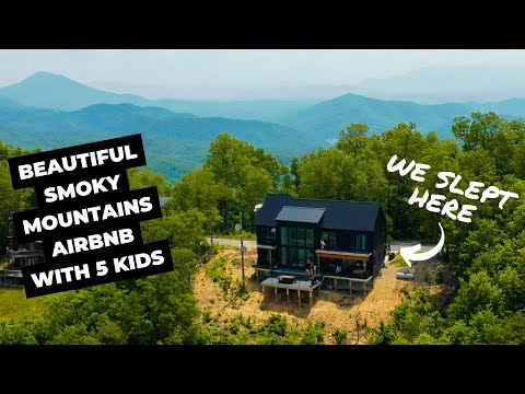 BEST SMOKY MOUNTAIN AIRBNB!! | Large Family Airbnb | INCREDIBLE MOUNTAIN VIEWS