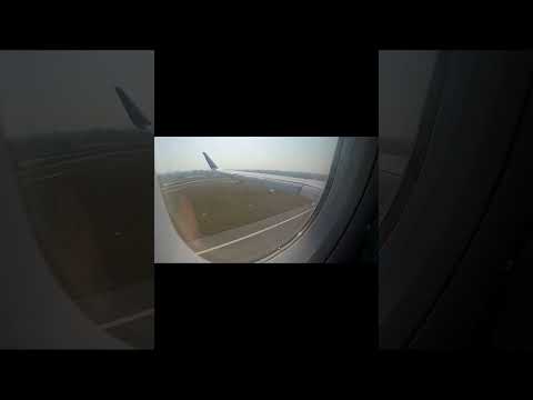 ALMOST SWERVE OFF RUNWAY VERY BUMPY LANDING IN DELHI INDIA