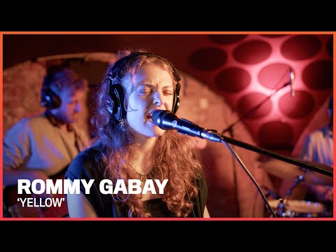 Rommy Gabay - Yellow (live at Frequenzy)