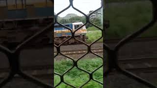 MUMBAI LOCAL TRAIN |LOCAL TRAIN AND EXPRESS RACE | #mumbailocaltrain #train #local #travel #speed