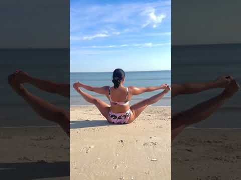 Bikini beach yoga #yoga #motivation #suryanamaskaryogaforweightloss #dance