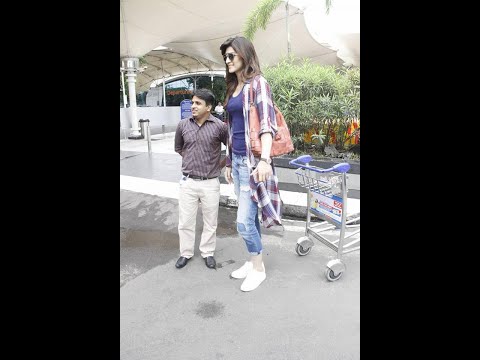 😍😘kriti Sanon with short man    |#shorts #trending #viral #youtubeshorts #video #status #status #😜🥱