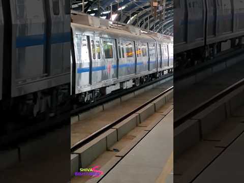 metro Passing Crossing High Speed 🚄 #delhi #metro #speed #shorts #youtubeshorts #trending #like