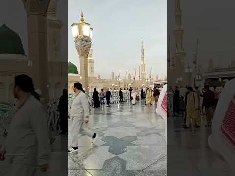 #madina #ytshorts #youtubeshorts #viralvideo #religion #saudiarabia #viralshorts2024 #viral #airport