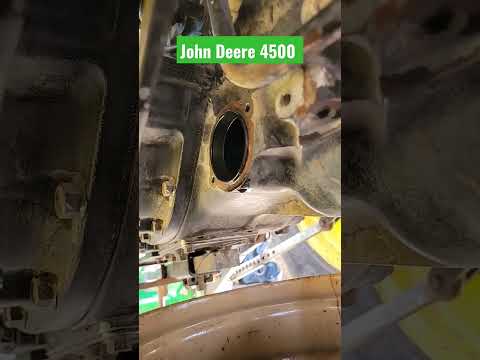 John Deere 4500 hydraulic oil filter. #johndeere #4series #farming #farmstead #ho