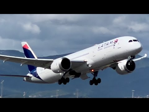 Barcelona AirPort Planespotting Close Up Takeoffs | 4K Ultra HD