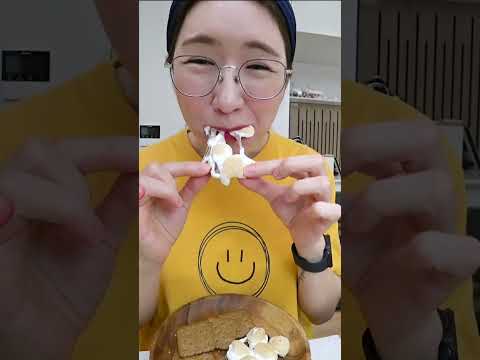 세상 행복한 첫입 모음!! #shorts #여수언니 #여수언니정혜영 #mukbang #먹방