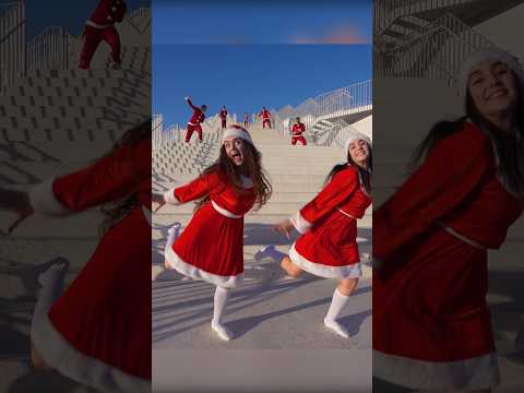 The most Entertaining Christmas Dance 🥰🎄 #funnyshorts