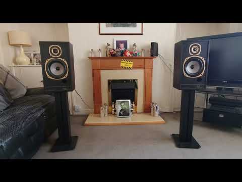 #CD-Pink Floyd #Tannoy #M20 Gold Speakers/#Audiolab #CDplayer#Arcam Amplifier. See description.