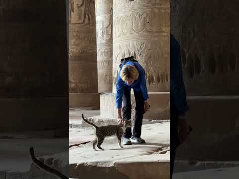 A visit to Hathor's temple in Dendera near Luxor, Egypt – let's put this light bulb myth to rest!