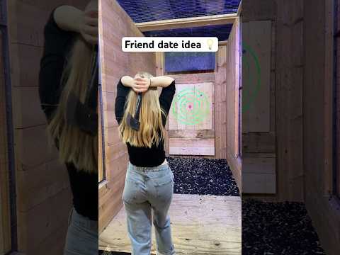 Hilarious axe throwing failure 😂🪓 #axethrowing #frienddate #dateideas #shorts