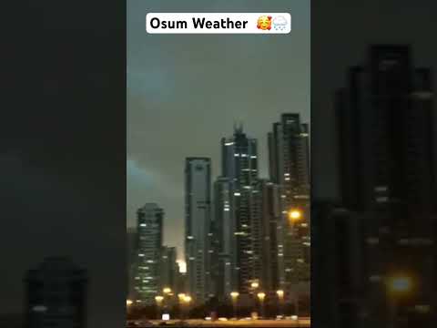 Dubai me barish 🌧️🌧️😍 #viral #trending #youtubeshorts #dubai #barish #shorts #shortsfeed