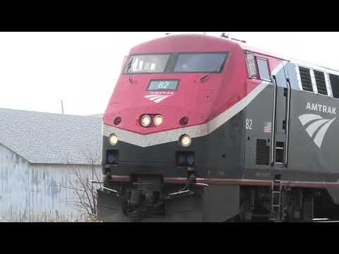 Amtrak 82 Leads Train #6 Princeton, IL 11/24/24