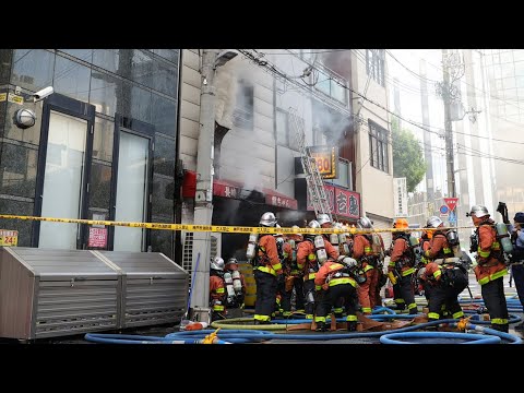 JR神戸駅北側の雑居ビルで火災　1階部分を焼く　消防車両18台とヘリ1機が出動、一時騒然