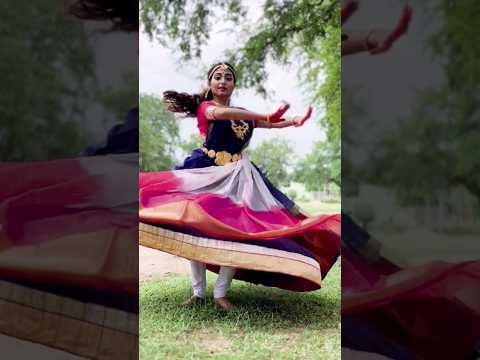 murali ki dhun #slowmotion #tererang #radheyradhey#semiclassical  #gopidress