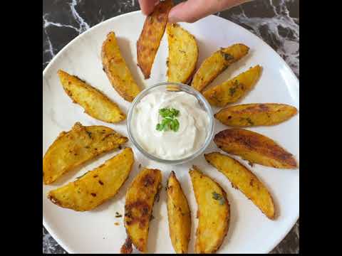 Chili garlic wedges,No fry crispy Potato wedges,no maida,Less oil Healthy Easy potato snacks recipe.