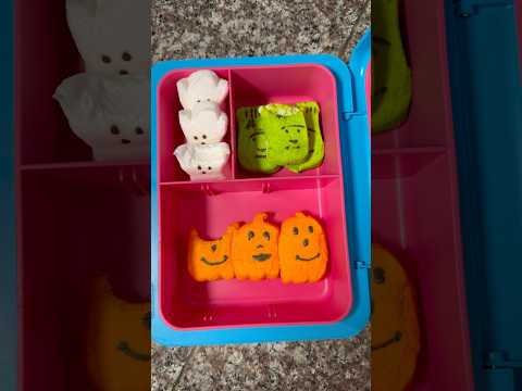 Packing 🎃HALLOWEEN👻 School Lunch *ONLY MARSHMALLOWS* #shorts #halloween