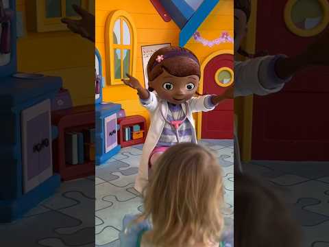 Doc McStuffins Gives Unicorn a Check Up! #docmcstuffins #disneyjunior #disneykids