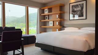 Maybe It’s Better Than Suite - Grand Hyatt Seoul 1 King Bed Corner Room