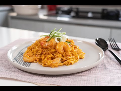 香辣蝦仁炒麵 Spicy Prawn Fried Noodles