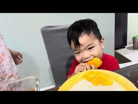 Sarap kain ng mangga si Joshua 😍