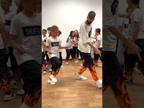 TEACHING SHUFFLE ⭐️DANCING SUPER TREND 😱🔥 ASTRONOMIA !!