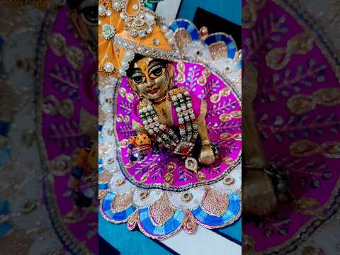 Laddu Gopal saat Mandi#trendingshorts #vrindavanmarg#yugaljodi_1#laddu #subscribe