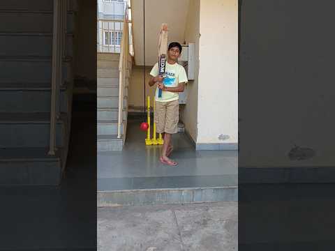 Arush yadav cricket lover//#popular #skaterarush#shortvideo #ytshortsindia#youtubevideo #viralvideo