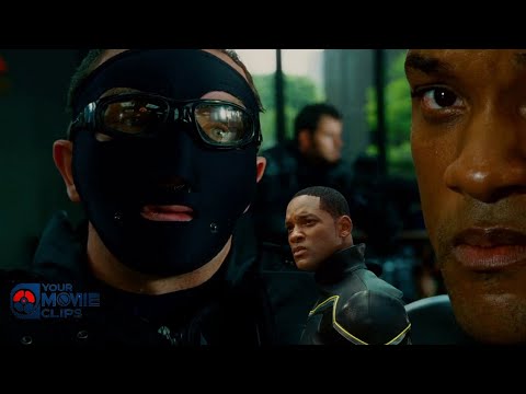 Hancock takes down bank robbers in his first superhero act | Hancock (2008) | HD