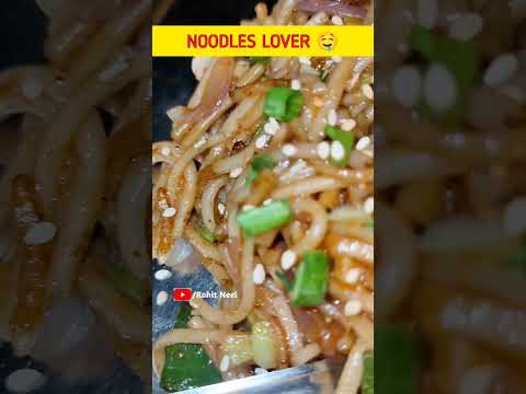 #shorts Chowmein Lover 🤪🍜 #ytshorts #trendingshorts #viral