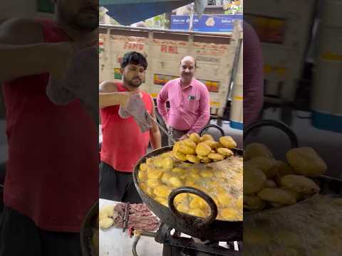 Huge making of Khasta Kachori | Indian Street Food #kachori #streetfoodindia #ytshorts