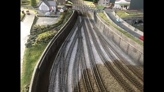 Can Peco Code 55 flexi track be reliable and at the same time look good?