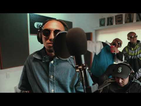 Mañas Ru-Fino & Juan Sinatra - Traje Flores (Chillin en la house)