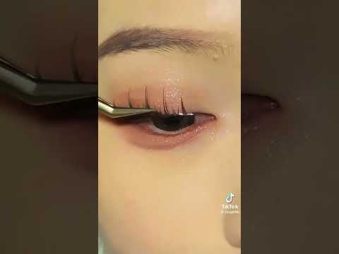 peachy eye makeup tutorial #makeup #makeuptutorial #makeuproutine #makeuptips#douyin #douyinmakeup