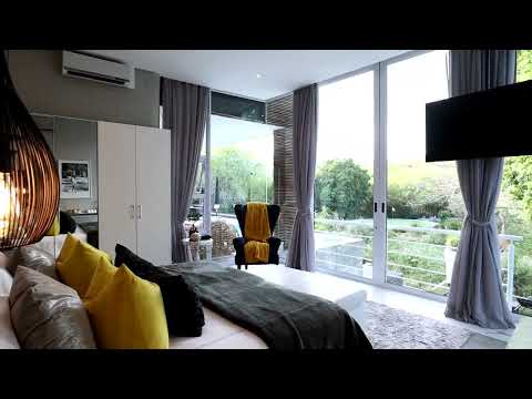 7 Bedroom House For Sale in Constantia, Cape Town