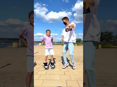 TEACHING SHUFFLE !! ⭐️ LITTLE GIRL DANCING 😱🔥 ASTRONOMIA TUZELITY NEON MODE 😎💥