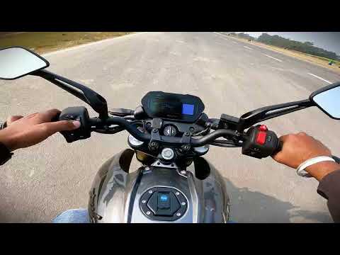 Pulsar 400Z - A Motorcycle Top Speed Reaction