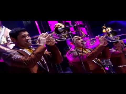 Banda La Arolladora En Vivo