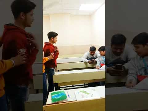 MINI VLOG- 9 ll Cricket In Tuition..🏏🏏 #minivlog #bakchodi #tuition #aakashinstitute #students